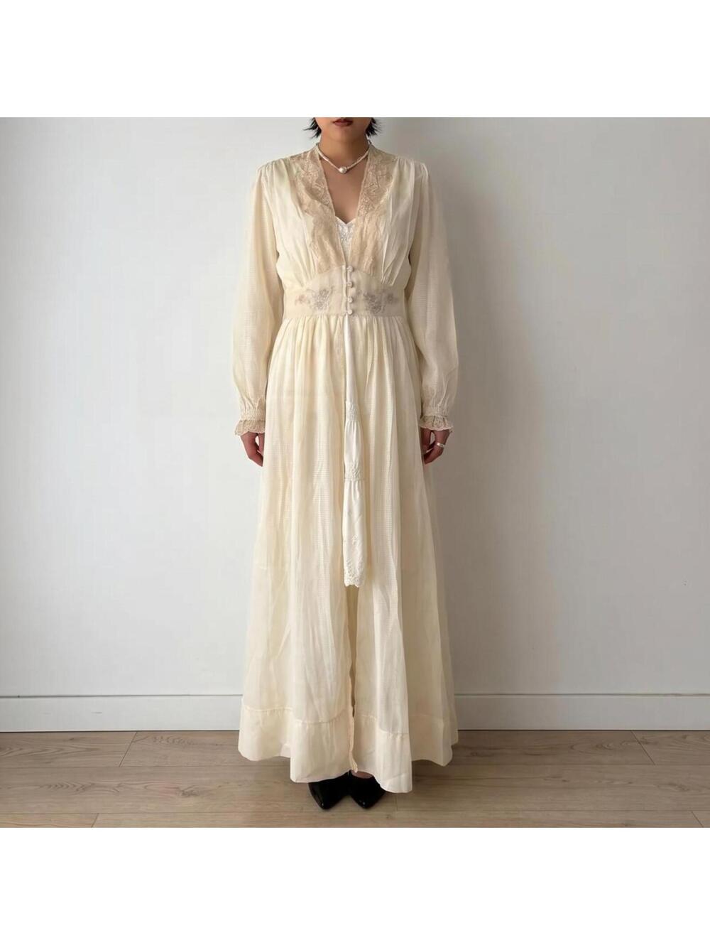 1930's trousseaux by Terris cream A-Line long sleeve sheer rayon maxi robe - Picture 2 of 7